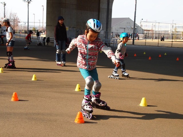 小学生以上対象 新横浜公園で インラインスケート 無料体験教室 神奈川 東京多摩のご近所情報 レアリア