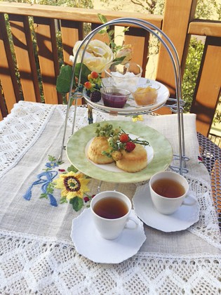 英国発祥優雅なアフタヌーンティーを学び、楽しむ