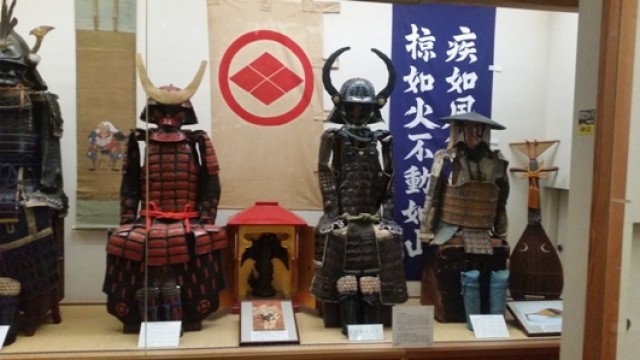 武士の息吹感じる箱根武士の里美術館 本物の甲冑を体験も。