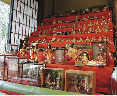 長屋門公園では約1000体の雛人形を展示～3月27日(火)まで