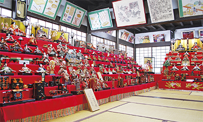 貴重な「御殿雛」ほか江戸時代から時代を彩る「ひな人形展」＠相模田名民家資料館