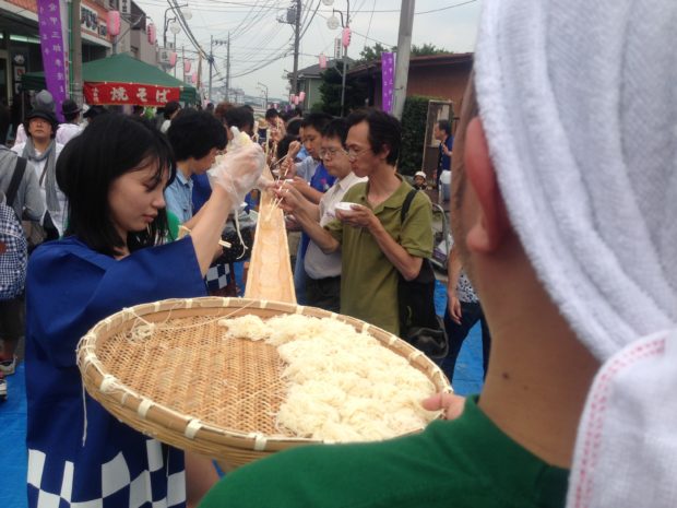 厚木最大の甲冑夏フェス「愛甲三郎納涼祭り」パレードや厚木ご当地グルメ、流しそうめんも! 厚木最大の甲冑夏フェス「愛甲三郎納涼祭り」パレードや厚木ご当地グルメ、流しそうめんも!