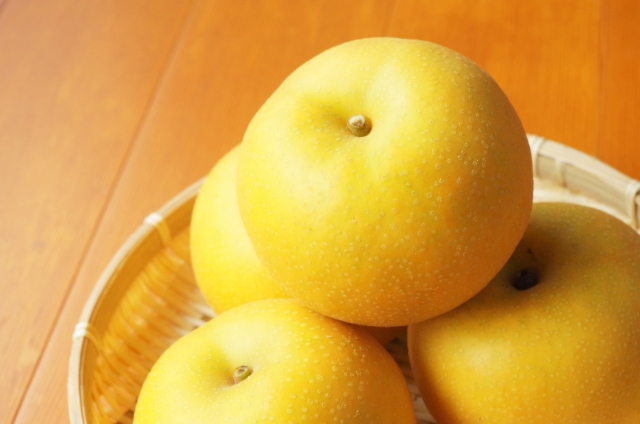 多摩川梨やナス並ぶ「第2回かわさきファーマーズマーケット」