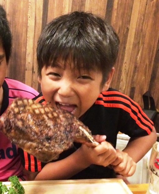 今宵はお肉にスイッチオン!小田原で味わうダイナミックなお肉料理のバル、MAA's MEAT BAR 今宵はお肉にスイッチオン!小田原で味わうダイナミックなお肉料理のバル、MAA's MEAT BAR