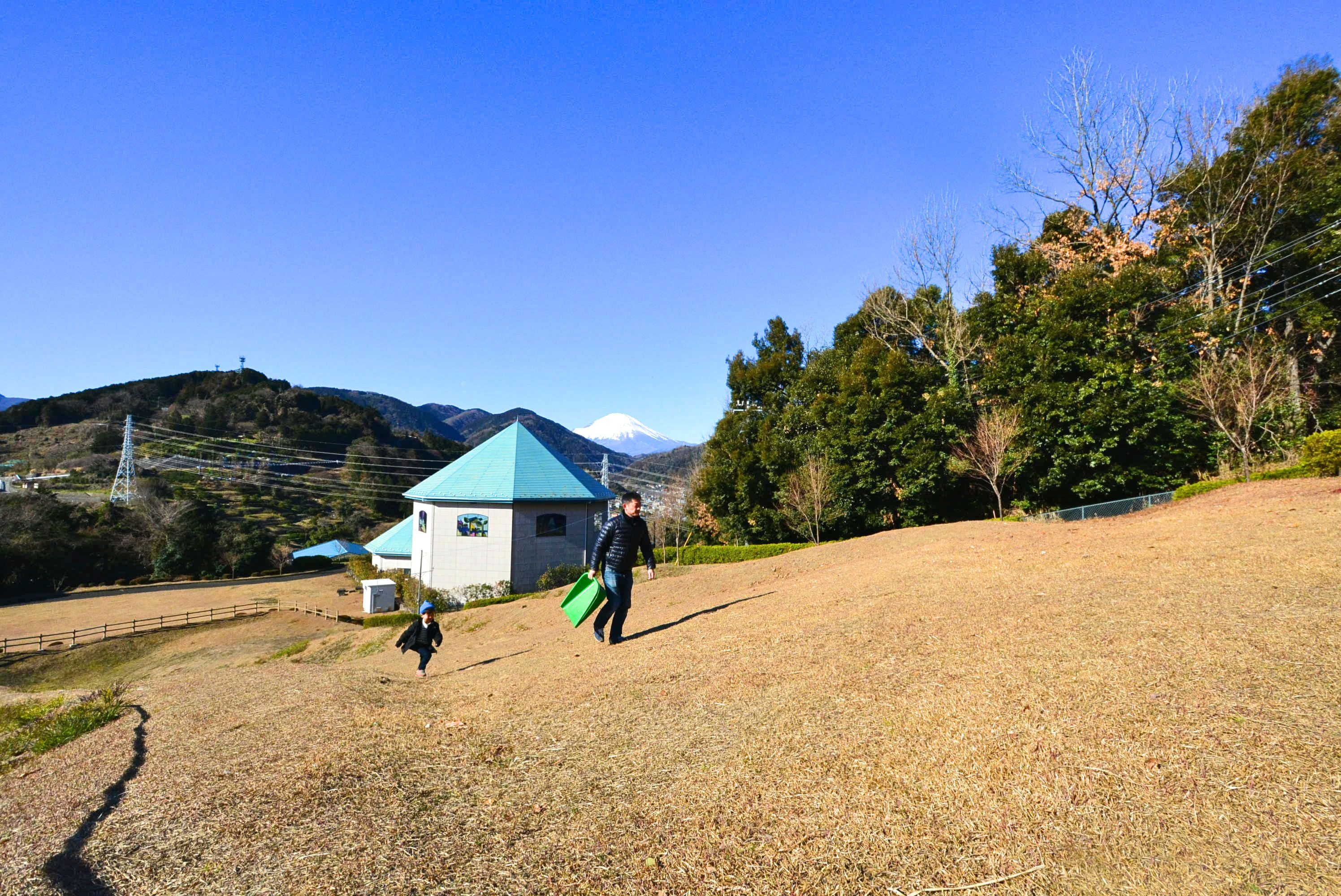 <残り1区画>【海と山の絶景物件レポ】山北町にあった!富士山&相模湾望む〝田舎リゾート〟 <残り1区画>【海と山の絶景物件レポ】山北町にあった!富士山&相模湾望む〝田舎リゾート〟