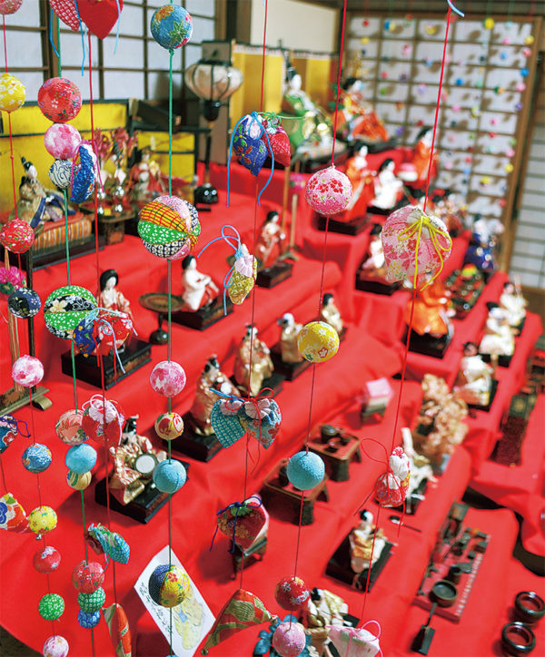 三浦・チャッキラコ三崎昭和館で「雛人形・つるし雛・つるし飾り」特別展