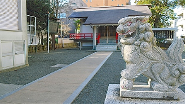 安浦神社が青空市場に「ヤスウラ市場」フリマやウクレレライブも＠横須賀市