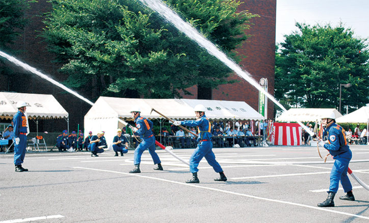 「第41回　綾瀬市消防操法大会」日ごろの訓練の成果を競う