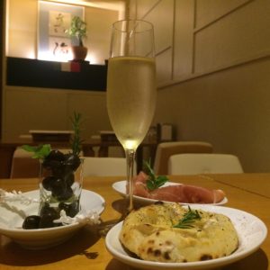 イタリアン料理で乾杯「maccai 真海」：秦野でちょい呑みin渋沢
