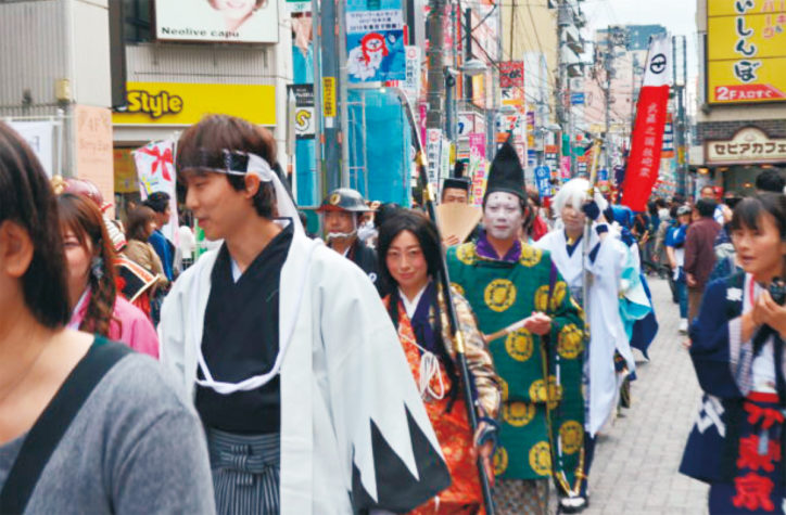 甲冑の武士やコスプレーヤーが集う 町田時代祭り 19年は10月27日に開催 神奈川 東京多摩のご近所情報 レアリア