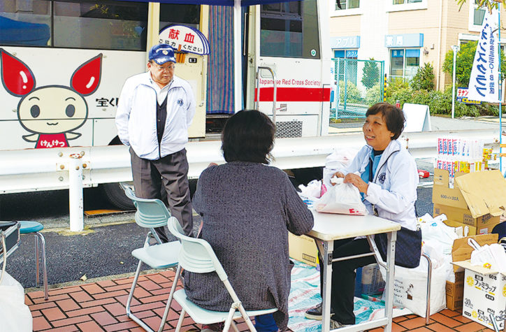 大船で鎌倉ライオンズクラブが恒例の「献血活動＆骨髄ドナー登録呼びかけ」