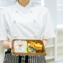 お弁当・お惣菜の配達：日本料理 広美（秦野市）