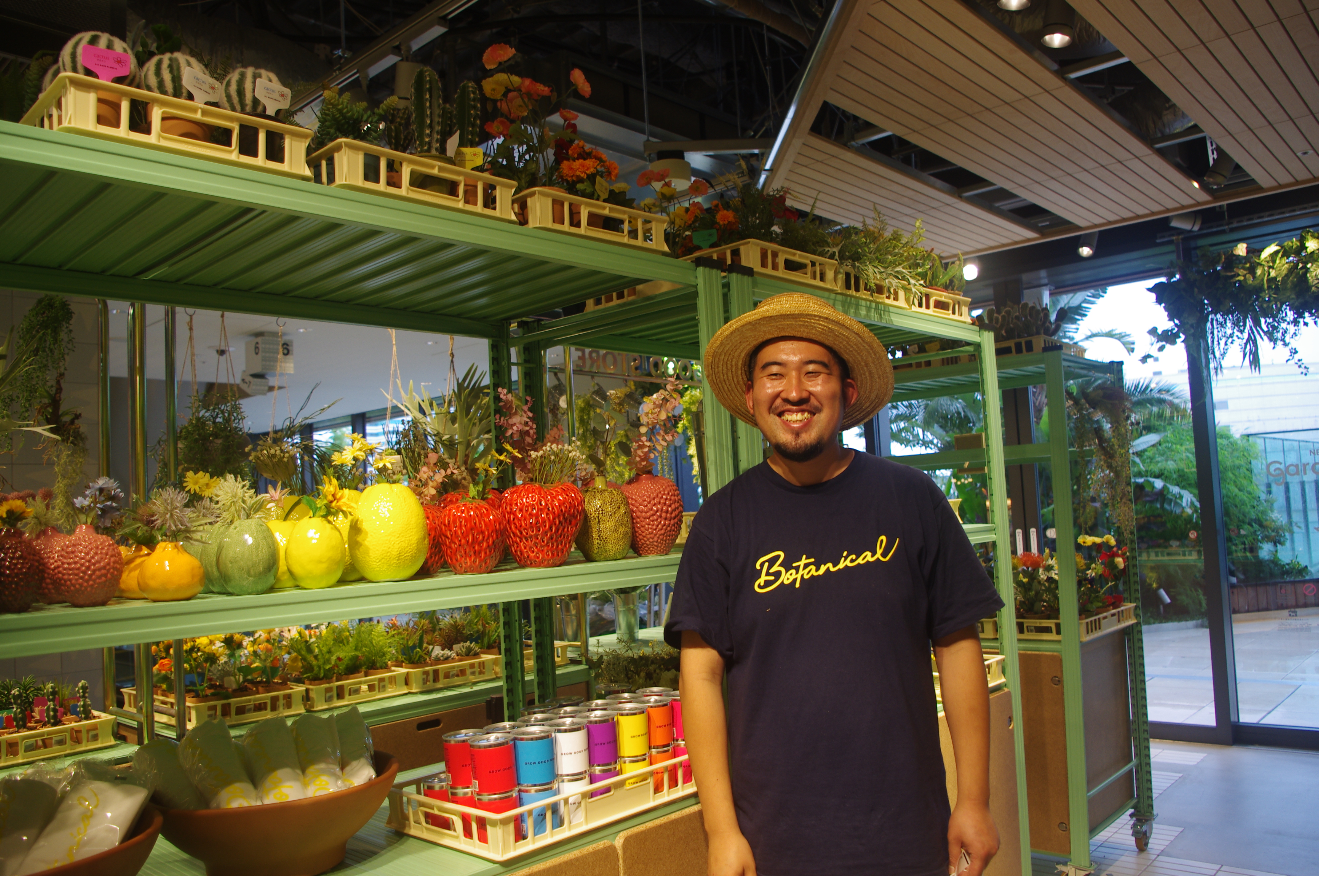 【内覧レポ】「JR横浜タワー」の「ニュウマン(NEWoMan)横浜」6階『2416 MARKET』 【内覧レポ】「JR横浜タワー」の「ニュウマン(NEWoMan)横浜」6階『2416 MARKET』