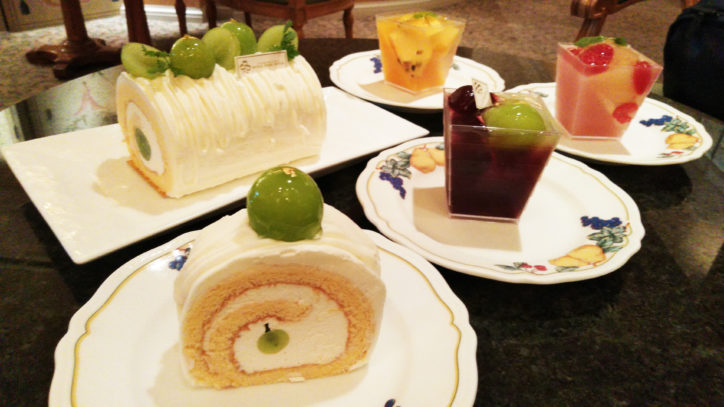 横浜ロイヤルパークホテルで新鮮果実の「サマースイーツフェア」開催中
