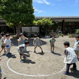 〈2025年度募集〉「東洋英和女学院大学付属かえで幼稚園」深く遊ぶ中で育む根っこ【横浜市青葉区】