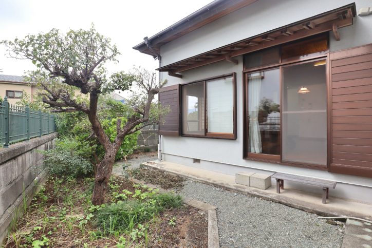 <希少な平屋物件レポ>衝撃的な事実も?“田舎モダン”の開成町で縁側付き平屋暮らし <希少な平屋物件レポ>衝撃的な事実も?“田舎モダン”の開成町で縁側付き平屋暮らし