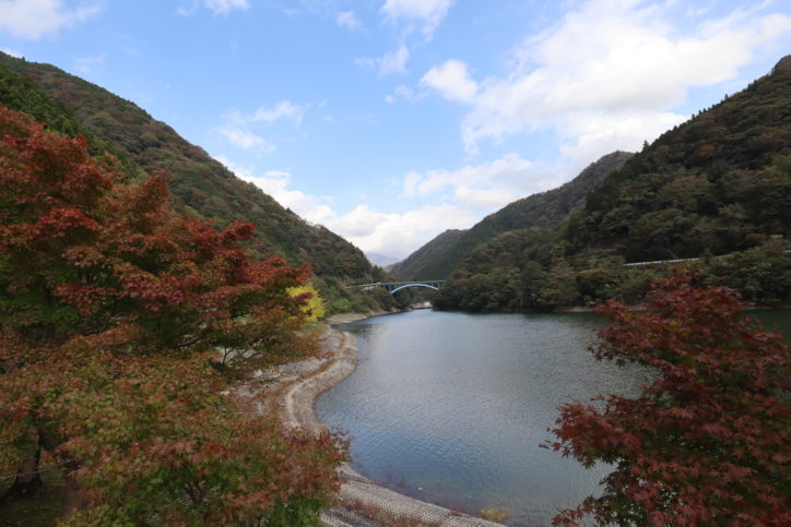 <激レア物件レポ>丹沢湖畔でアウトドアな暮らし!花火も目の前で鑑賞できる西丹沢の「特等席」を訪ねてみた <激レア物件レポ>丹沢湖畔でアウトドアな暮らし!花火も目の前で鑑賞できる西丹沢の「特等席」を訪ねてみた