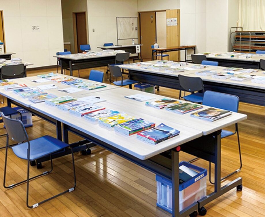 ＜川崎市＞令和４年度に使用する教科書見本の展示会、 高校用を中心に約400冊