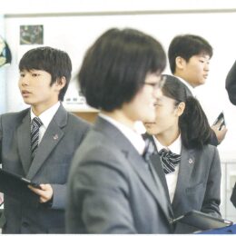 進路指導の手厚いサポートで知られる横須賀市の三浦学苑はどんな学校？「社会とつながる」指導には何がある？