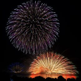 打上花火をドローン撮影　秦野市公式ユーチューブ「はだのモーピク」で公開中