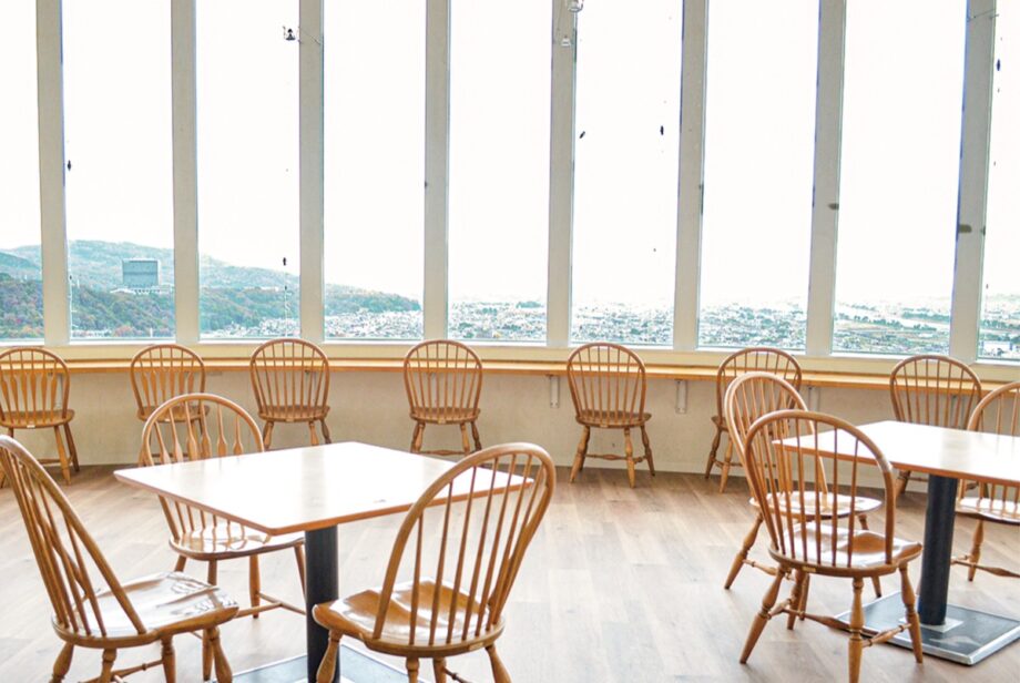 〈松田山ハーブガーデン・ハーブ館〉３階を展望台としてリニューアル！子どもにも絶景が見やすく