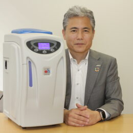(株)ドクターズ・マン自社開発の「水素吸入機」が慶應大の研究で成果「水素の力でコロナから救いたい」
