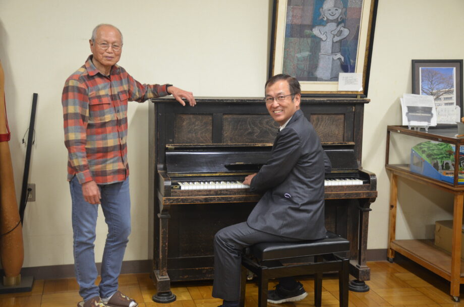 茅ヶ崎市｢小出の宝」が駅ピアノに。70年前の音「気軽に触れて｣