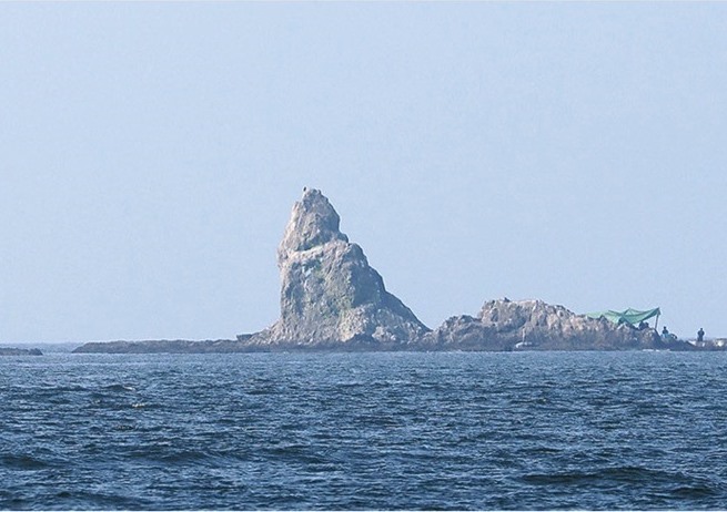 茅ヶ崎・えぼし岩に上陸して「自然観察会」。5月22日・28日に開催