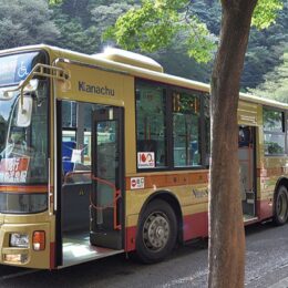 大山ケーブルと鶴巻温泉駅北口を結ぶ季節運行バス　2022年も運行決定【2022年4月29日～5月29日】