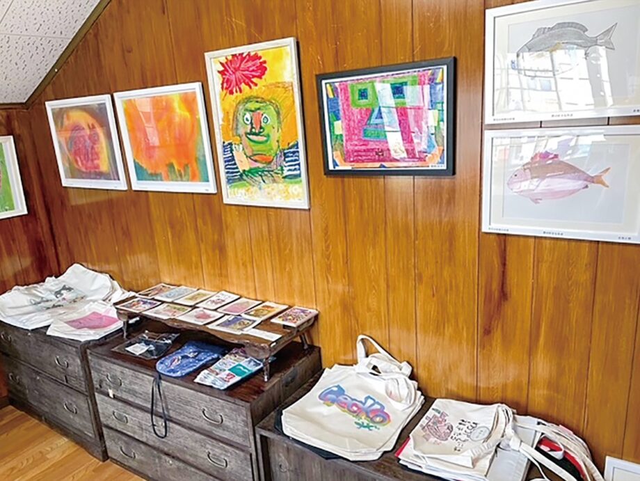 ＜4月22日から作品展＞「小さな巡回アート展」個性あるアートがずらり ＠愛川町