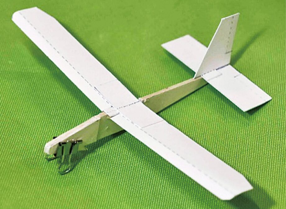 【応募資格は小学生・締切は7月23日】相模原市緑区「ひまわり広場でバルサ紙飛行機を作って空高く飛ばそう。親子で楽しむ夏休み」開催