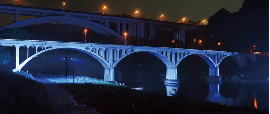 【2022年8月末まで】青く幻想的な橋ー小倉橋のライトアップ＠相模原市緑区