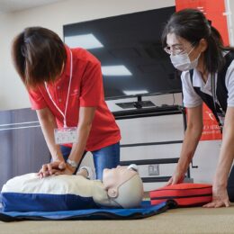 三浦婦人防災クラブが「命救う術」ママ学ぶ講習会を実施