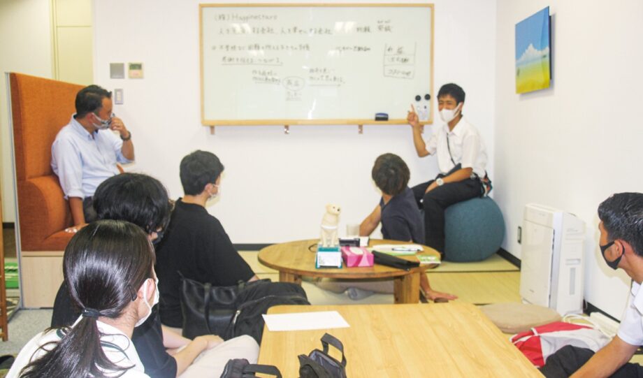 星槎学園学生６人 模擬会社設立し、経営実践 税理士事務所代表が指導＜横浜市神奈川区＞