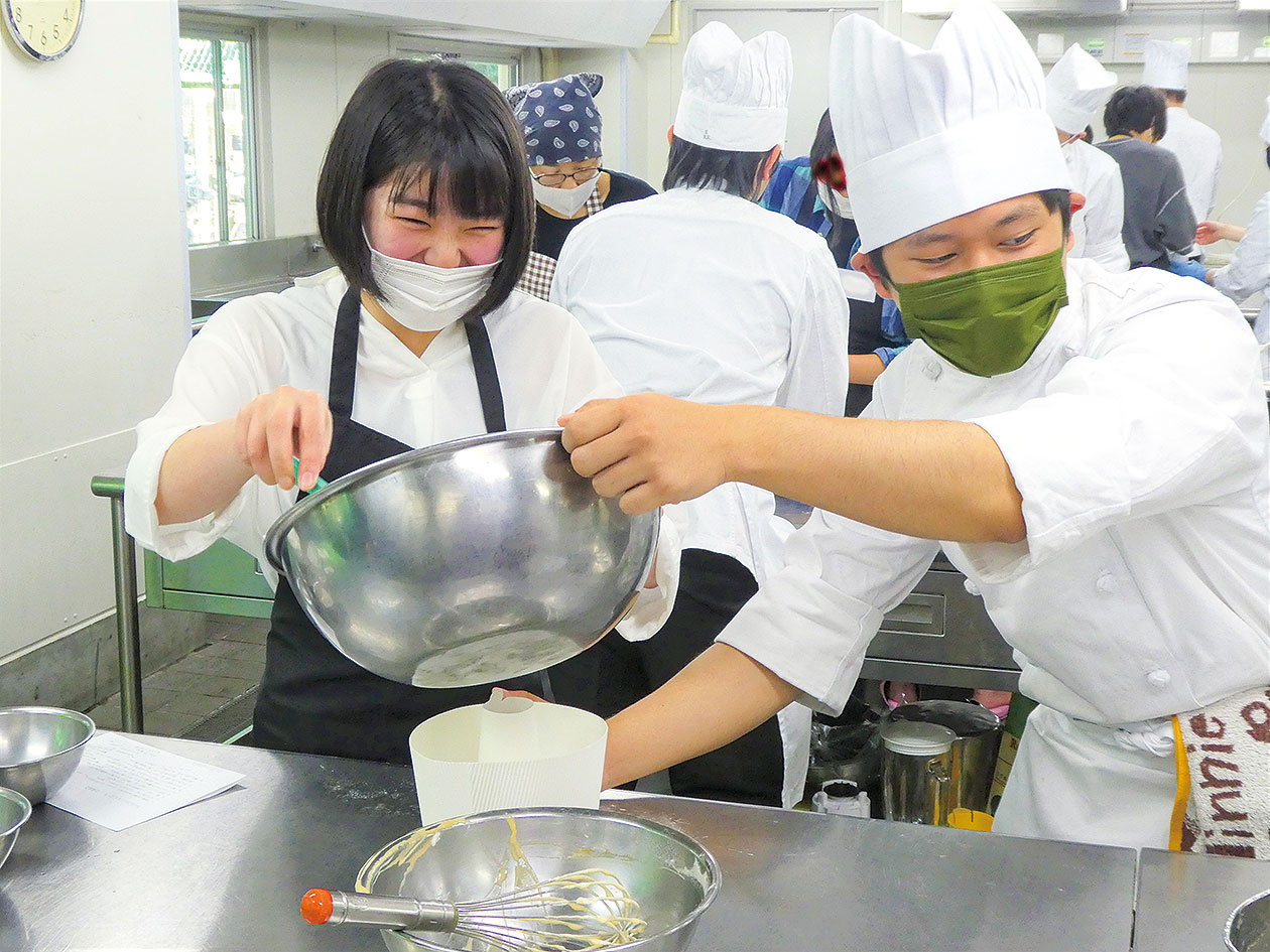 お料理体験で学ぶ 「調理師学校」を知ろう！／崎村調理師専門学校【お