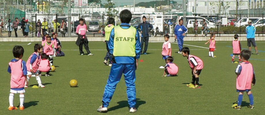 横須賀サッカー協会主催　集まれサッカーキッズ「未就学児大会」参加者募集　11月6日