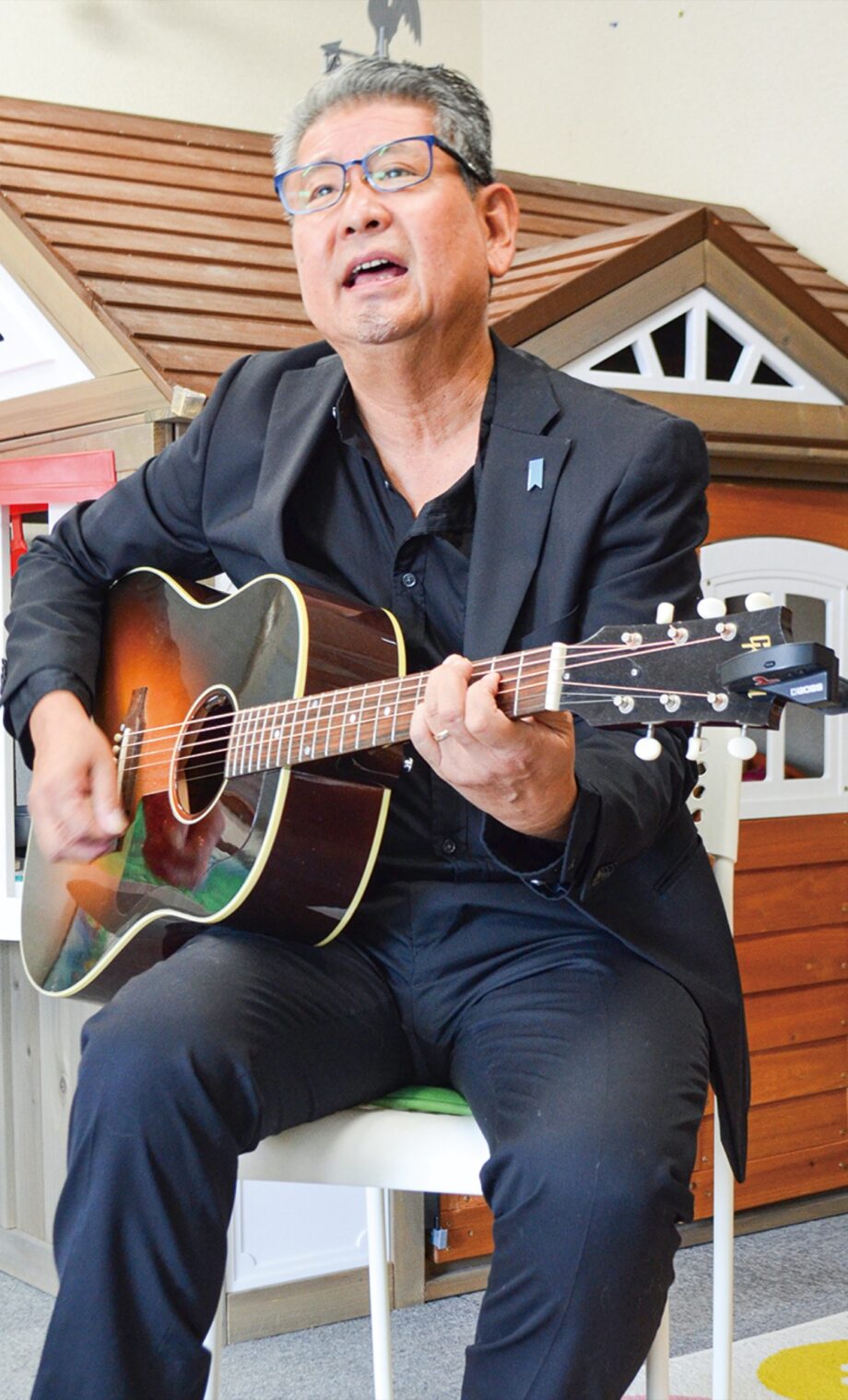三浦市在住/辻克仁さん「我がまち魅力写真コンテスト」のテーマ曲制作～三浦の20年歌に込めて～