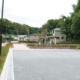 横浜市戸塚区に新しい公園「舞岡八幡山しぜん公園 」一部広場が公開 園名も同時発表
