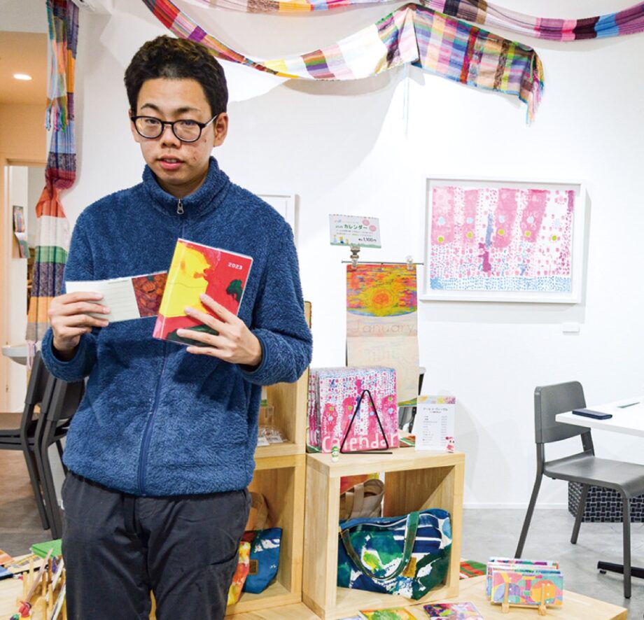 小田原の障害福祉サービス事業所アール・ド・ヴィーヴルで「クリスマスマーケット」開催中！