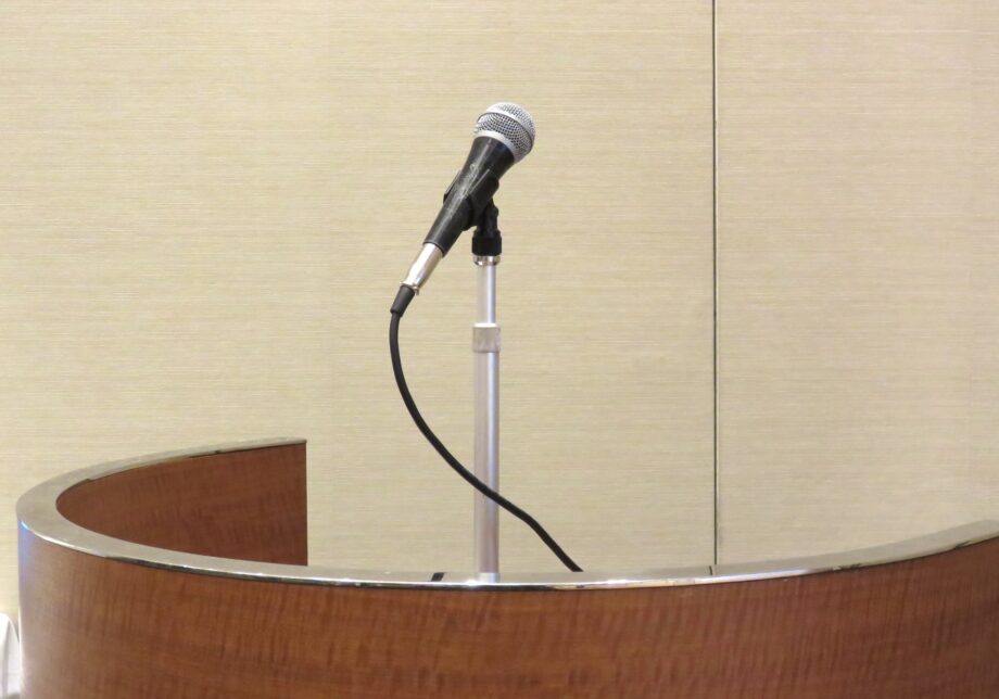 川崎市国際交流センターで「外国人市民による日本語スピーチコンテスト」【2023年２月18日】