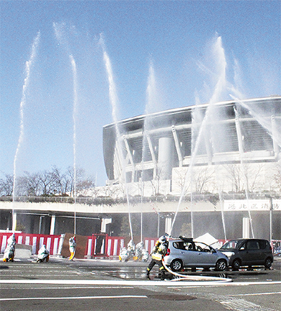【2023年1月7日】横浜市・港北区消防出初式 新横浜公園第1駐車場にて 一斉放水や古式消防演技も