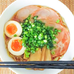 オリジナルらーめんを作ろう 自分の好きな具材を持ち込んでトッピング＠麺屋 哲（秦野市）