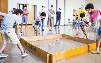 2023年3月25日「片瀬コマ大会 」子どもからシニアまで＠藤沢・片瀬漁港内芝生広場