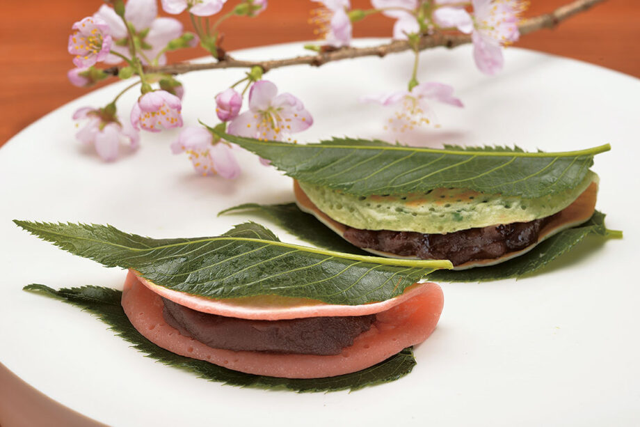 祇園しだれ桜が咲き誇る峠の茶屋で…香り高きさくら餅に舌鼓＜和菓子 菜の花＞