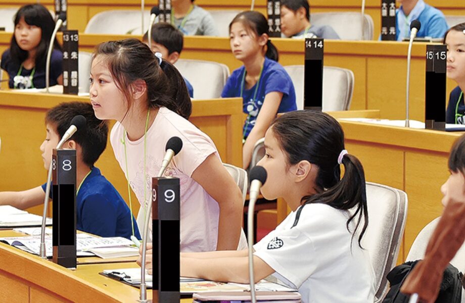 <川崎市・小学4~6年生対象>「夏休みこども議場見学会」議長に質問!新庁舎の見学も【7月31日】