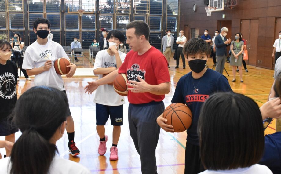 【申込み８月10日まで】集まれ！町田市内の小中学生!!　玉川学園でNBA選手がバスケ講習会開催