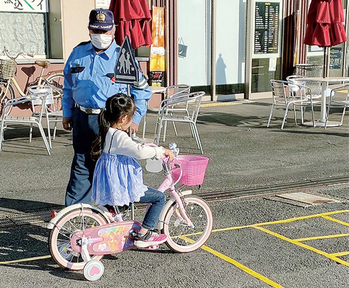 自転車 子供 白バイ-