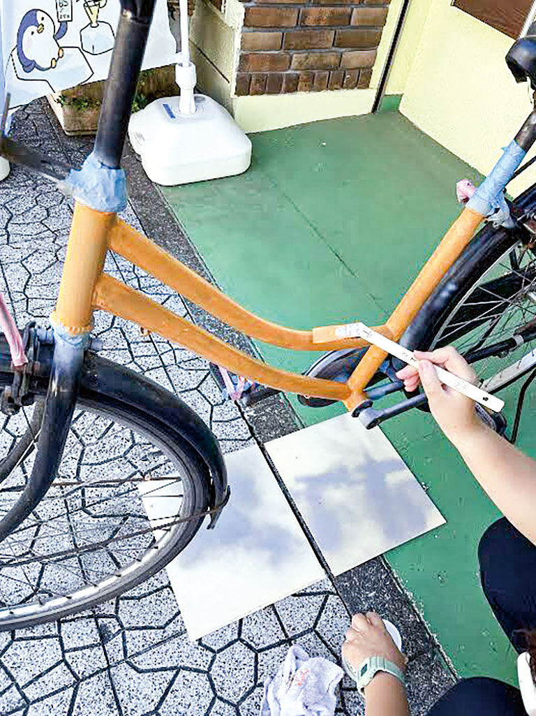自転車を塗料で DIYしよう！！／ヤブタ塗料㈱【お店体験！！おだわらシルミル】