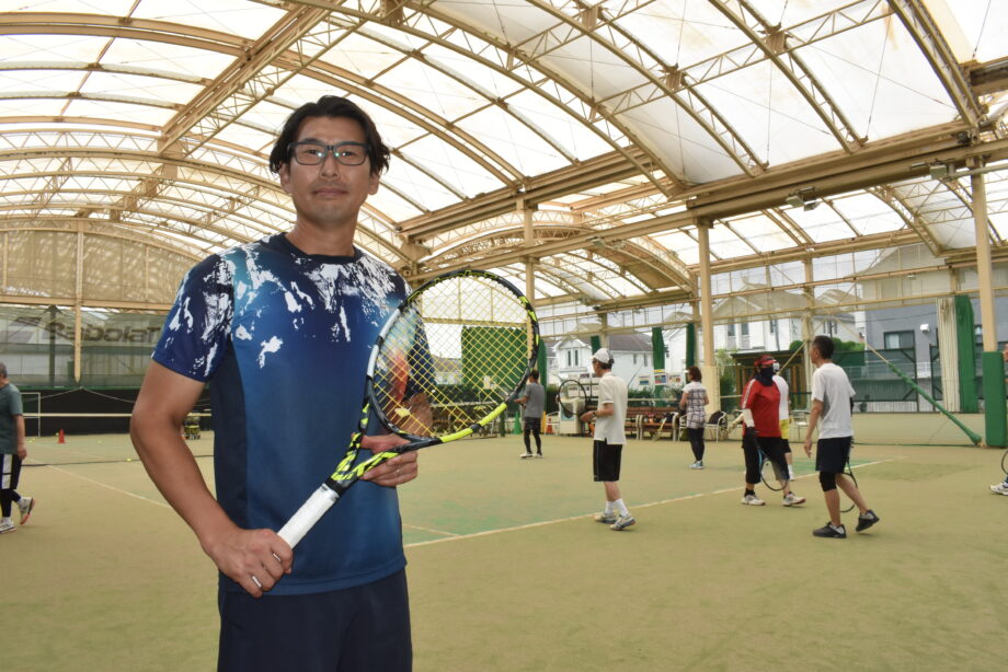 日本のテニス界を牽引！町田市の「つくし野テニスカレッジ」総支配人・宮坂元人さんにその魅力を聞く！