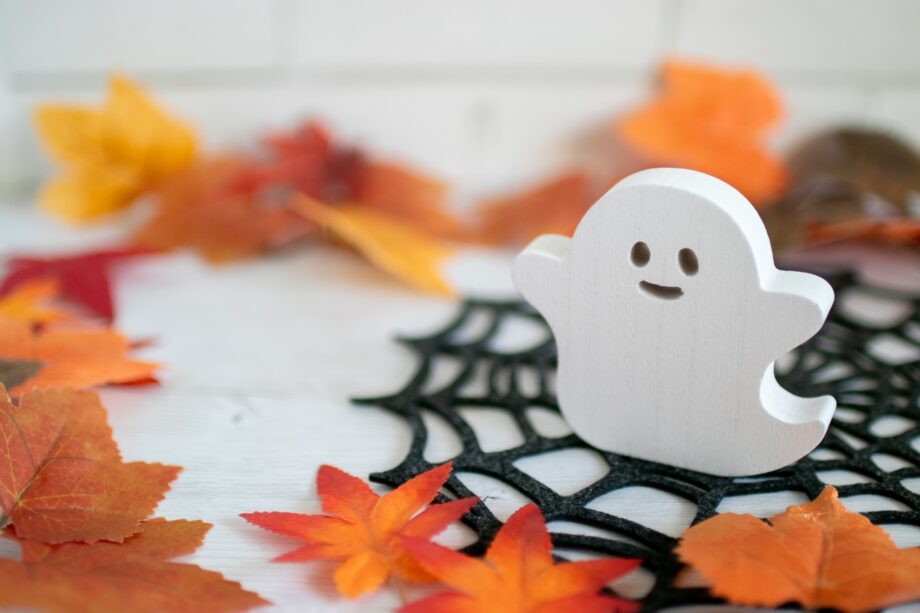 京急線金沢文庫駅周辺の店舗「ハロウィンスタンプラリー」2023年10月22日・横浜市金沢区